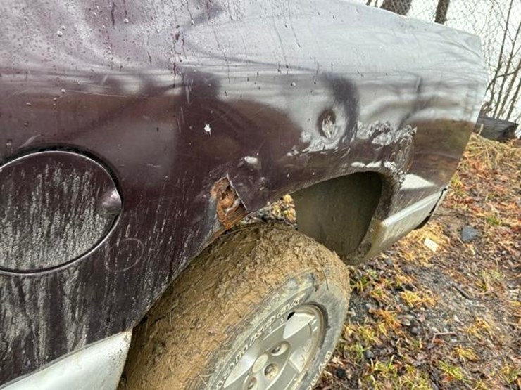 2004-dodge-ram-1500-image-11