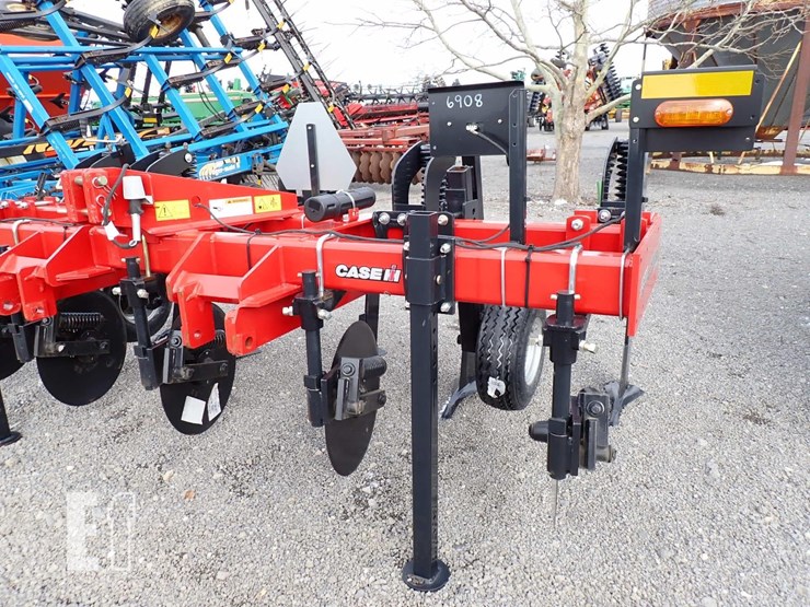 2023-case-ih-2500-image-9