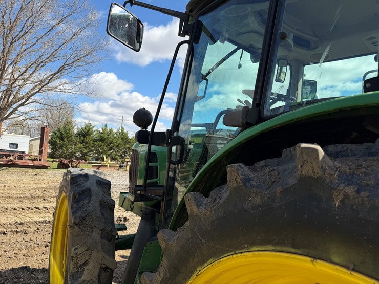 2012-john-deere-6430-image-23