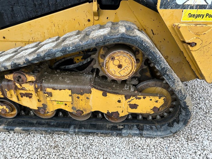 2015-caterpillar-259d-image-19