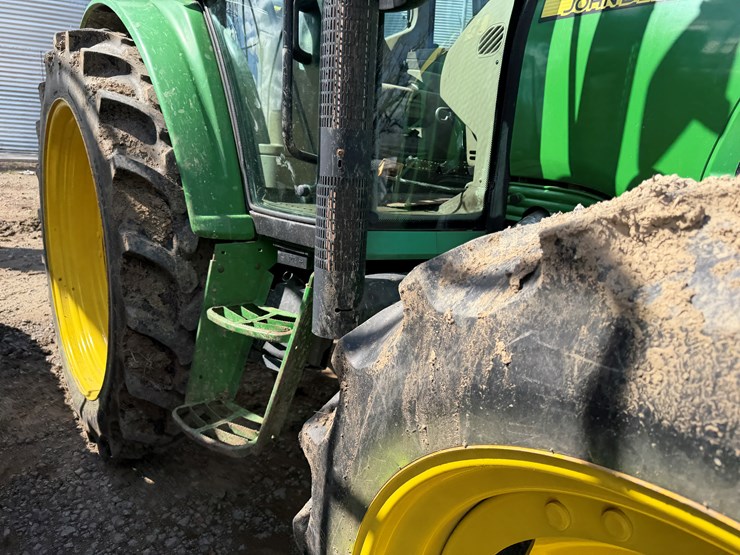 2012-john-deere-6430-image-31