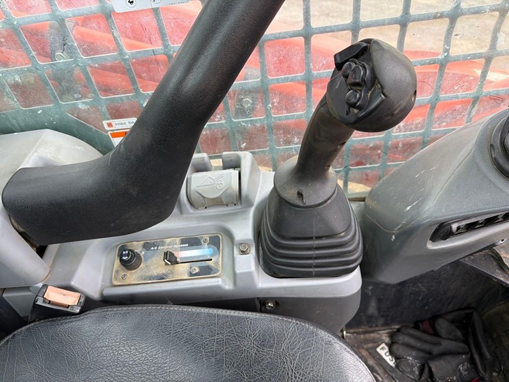 2022-kubota-svl97-2-image-20