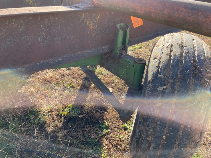 #6035-•-homemade-bale-mover-on-running-gear-image-19