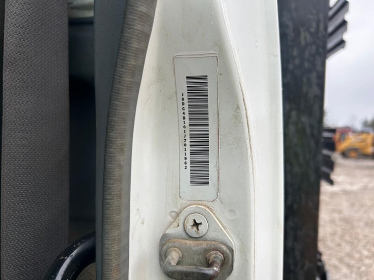 2007-gmc-w4-image-21