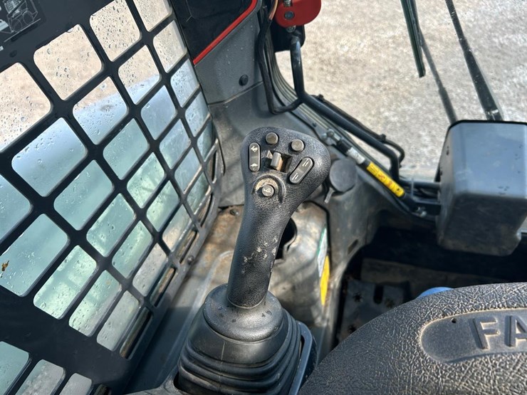 2020-bobcat-t76-image-25