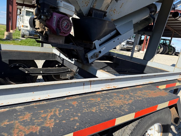 2004-convey-all-bts240-image-49