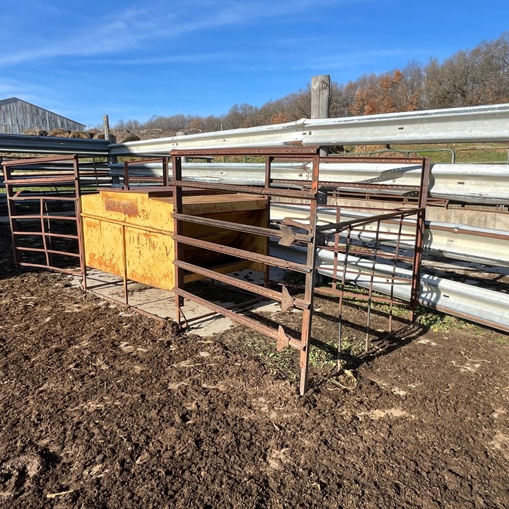 #6053 • Farmstar Double Sided Creep Feeder