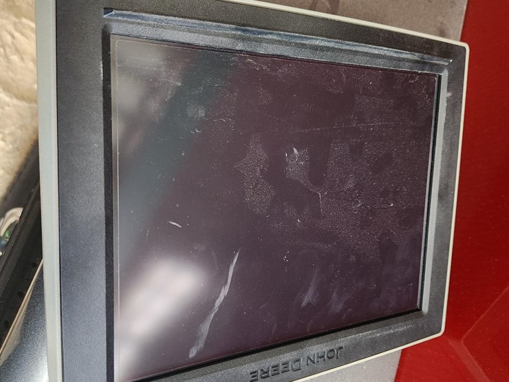 john-deere-10-image-3