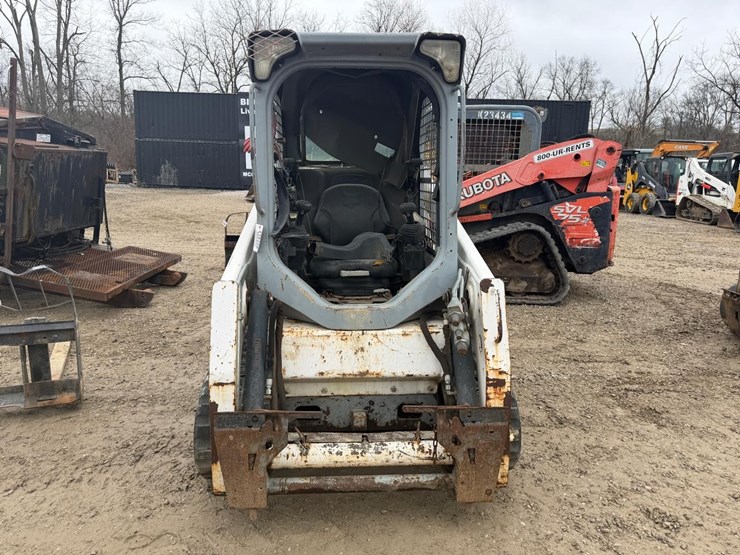 2016-bobcat-t450-image-7
