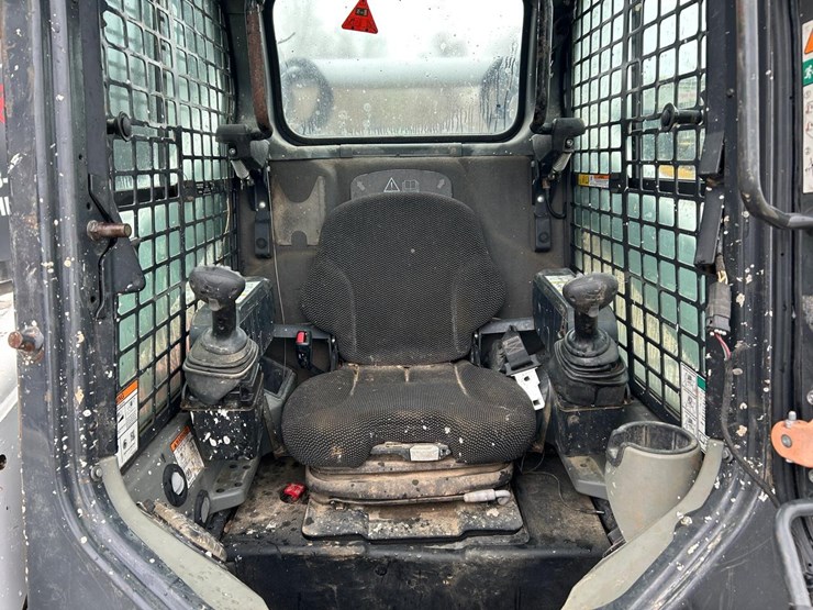 2021-bobcat-t770-image-19