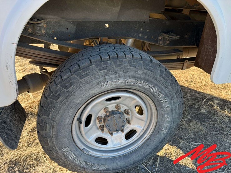 2010-ford-f350-image-19