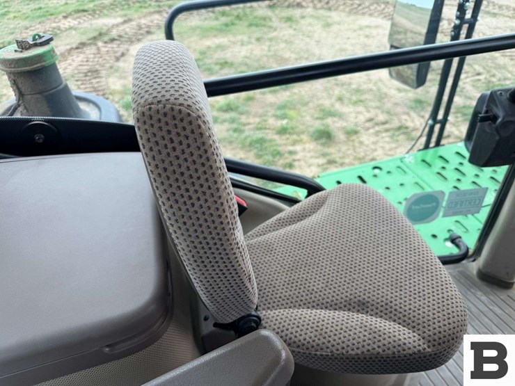 2021-john-deere-9570rt-image-90