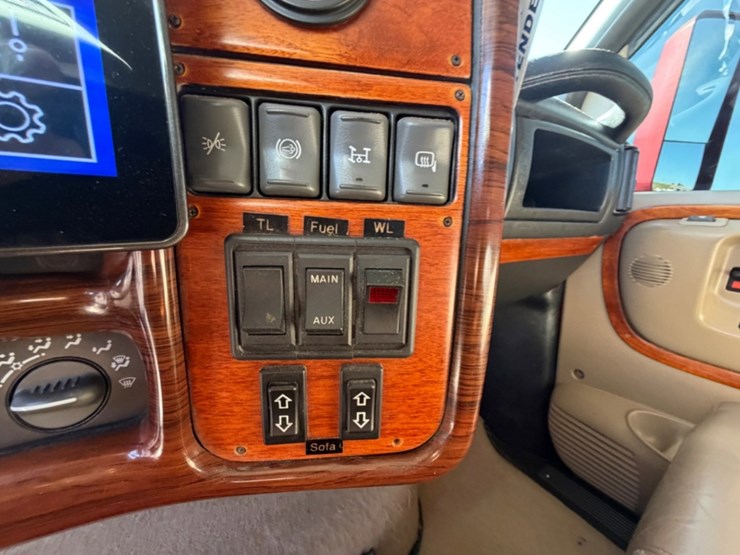 2007-custom-tank-image-23