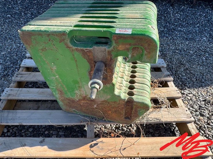 john-deere-100-image-2