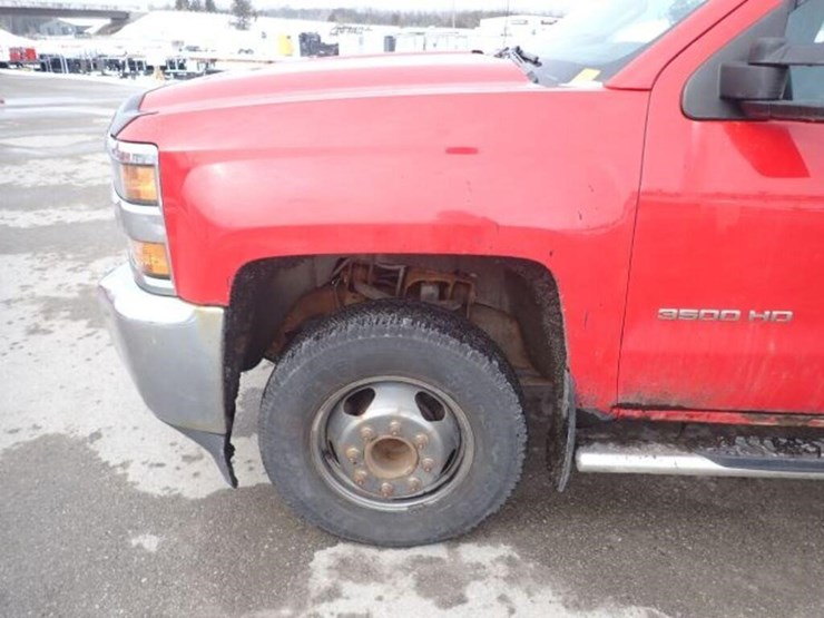 2019-chevrolet-silverado-3500hd-image-94