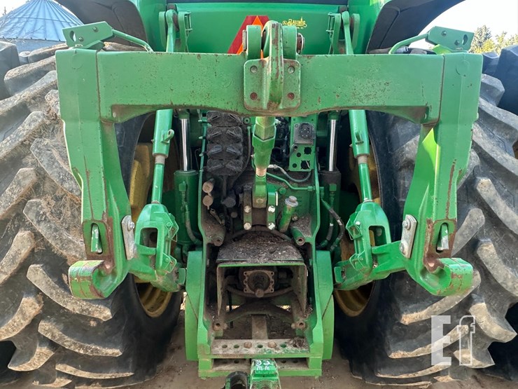 john-deere-8260r-image-13