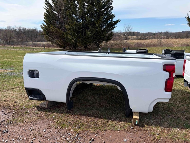 unused-white-chevrolet-truck-bed-image-2