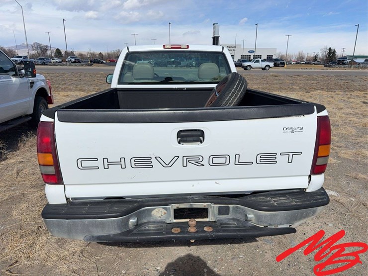 2002-chevrolet-silverado-1500-ls-image-6