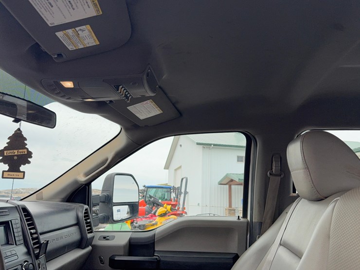 2018-ford-f350-xl-image-26