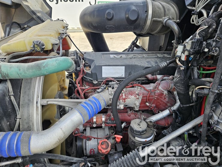 2021-mack-anthem-image-25