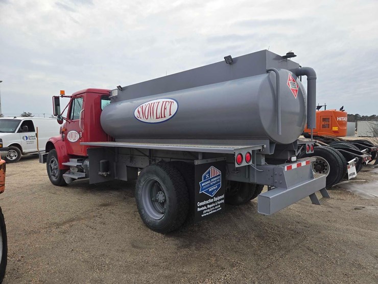 international-4700-image-4