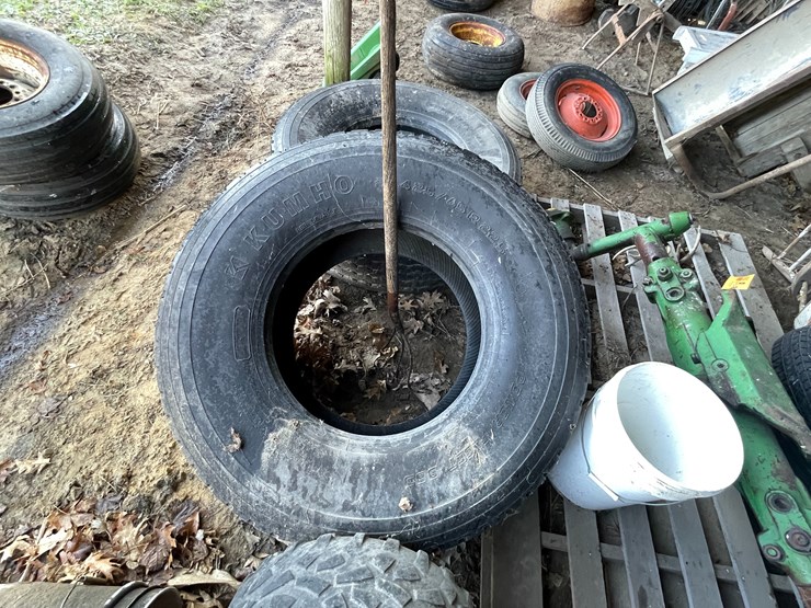 #6081-•-(2)-kumho-tires-image-5