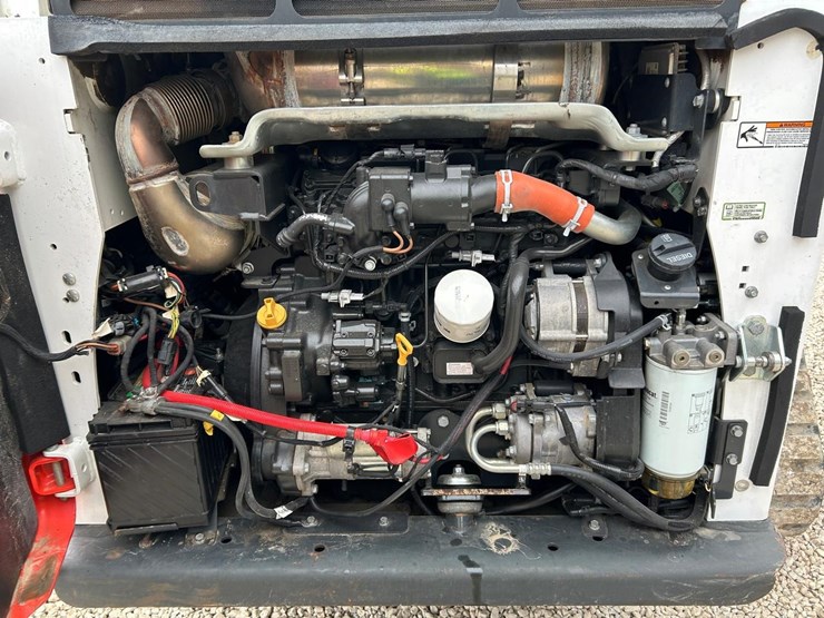 2023-bobcat-t870-image-15