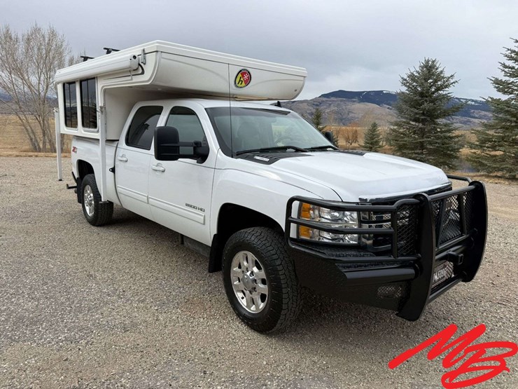 2014-chevrolet-silverado-2500-image-11