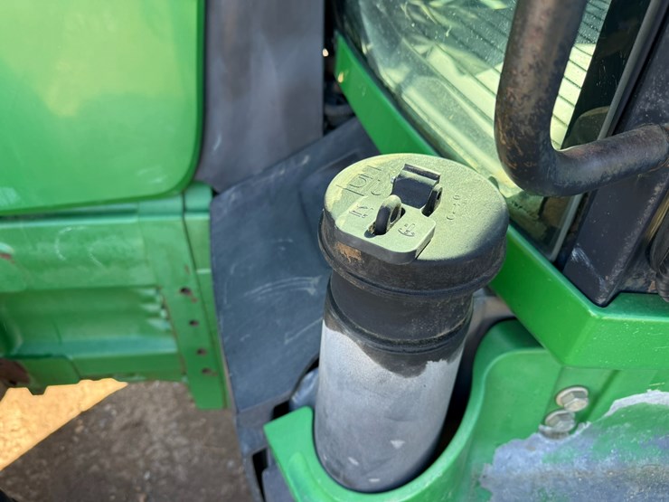 2007-john-deere-8230-image-43