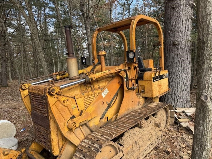 international-100e-image-3