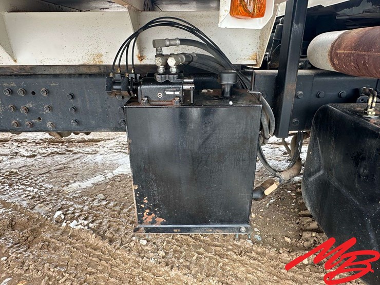 2004-international-7600-image-16