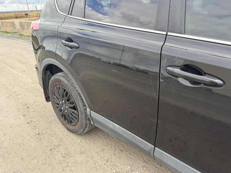 2018-toyota-rav4-image-22