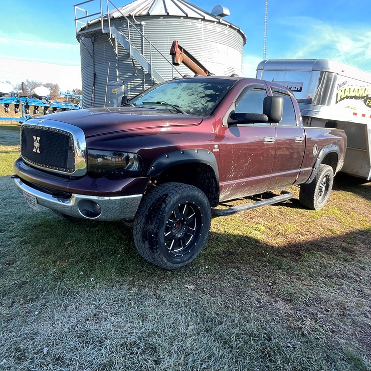 #6018 • 2004 Dodge Turbo Diesel Pickup (WI Title in Delay)