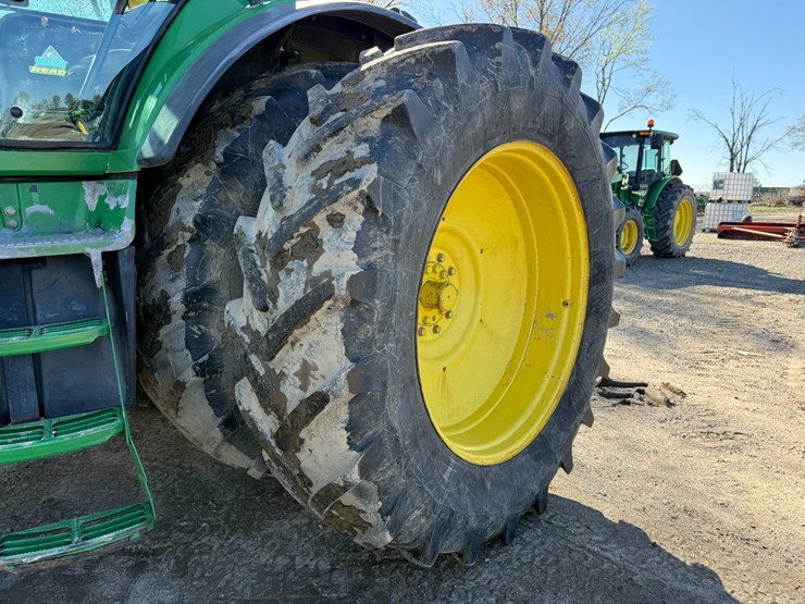 2007-john-deere-8230-image-13
