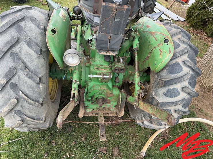 john-deere-2240-image-11