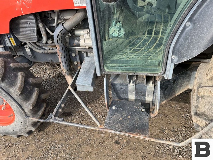 2016-kubota-m8540hd-image-11