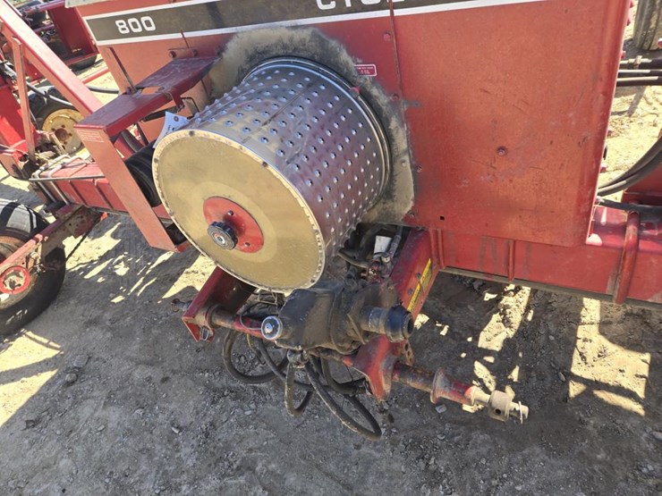 international-800-image-9