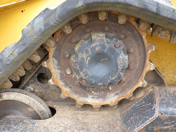 2017-deere-317g-image-14