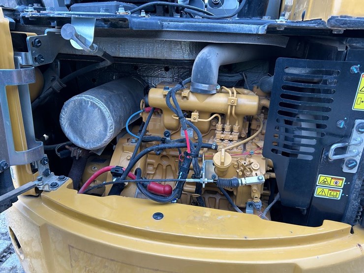 2020-caterpillar-303-image-15