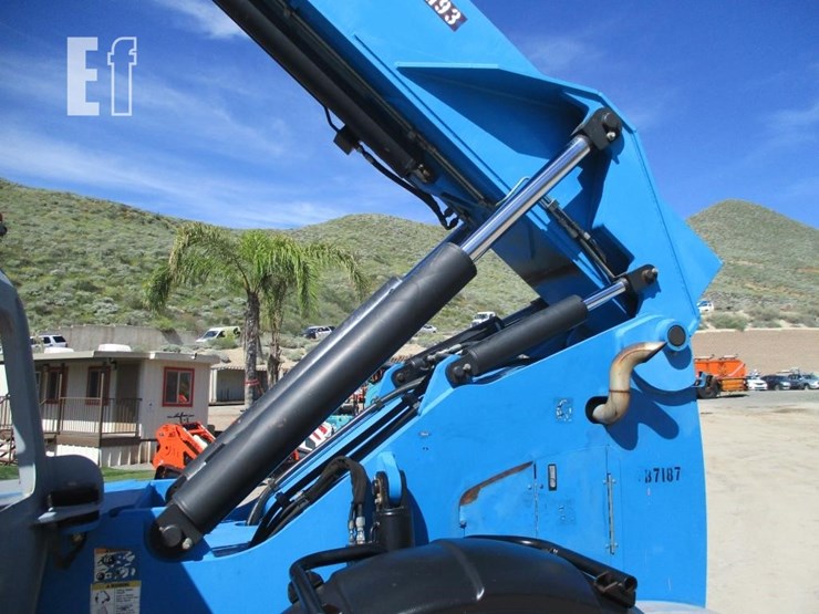 2007-genie-gth1056-image-19