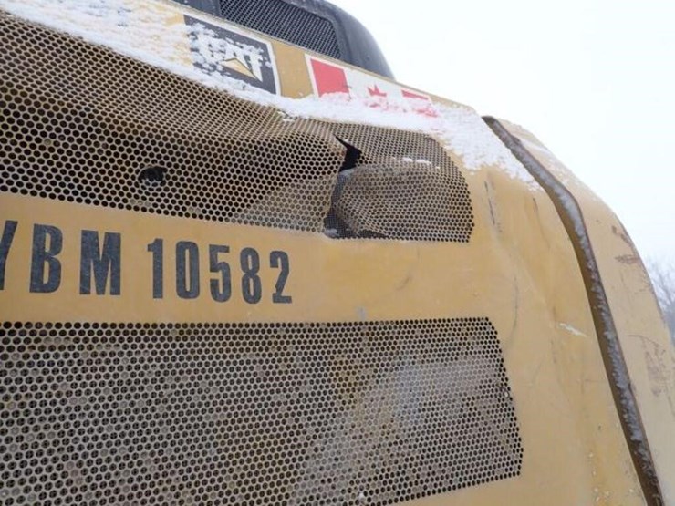 2017-caterpillar-320fl-image-29