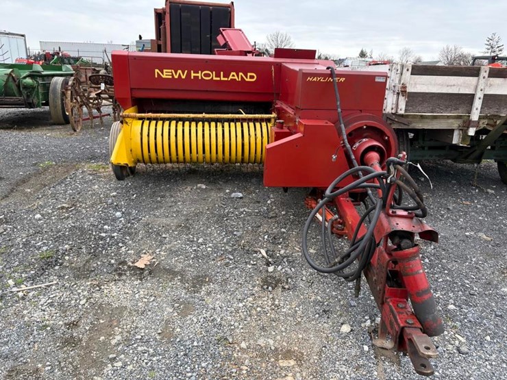 new-holland-311-image-2