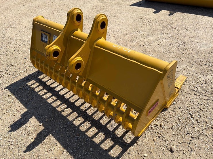 caterpillar-304-image-3