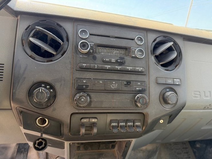 2013-ford-f350-image-13