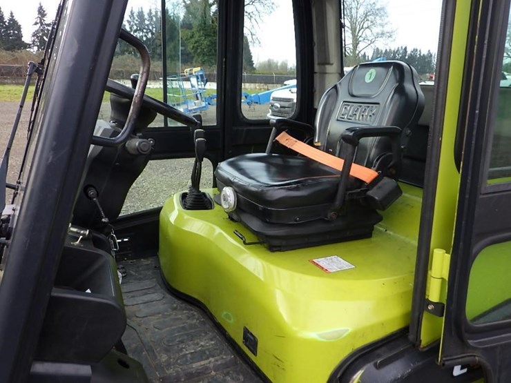 clark-c45-forklift-image-24
