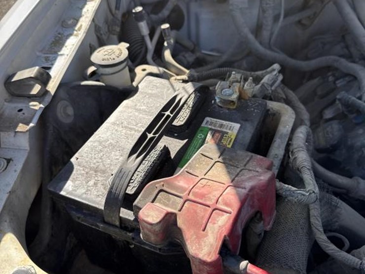 2013-ford-f150-xl-image-19