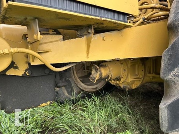 caterpillar-613-image-26