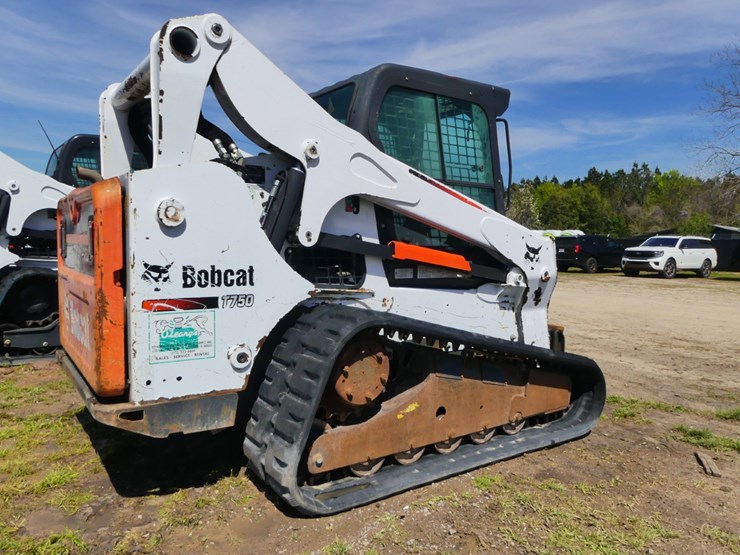 2015-bobcat-t750-image-4