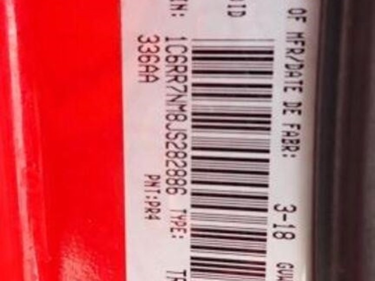 2018-ram-1500-laramie-image-9