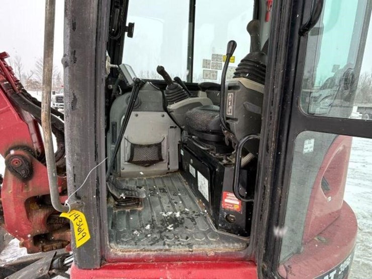 2016-caterpillar-305e-cr-image-10